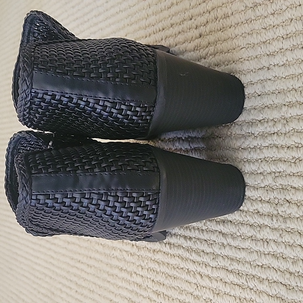 Esprit Woven Black Booties - Picture 3 of 6